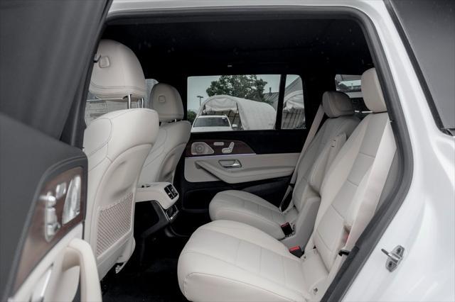 new 2025 Mercedes-Benz GLS 450 car, priced at $99,570