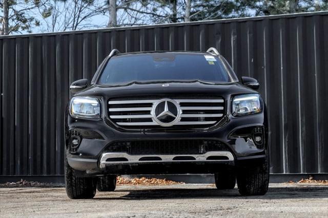 new 2025 Mercedes-Benz GLB 250 car, priced at $49,595