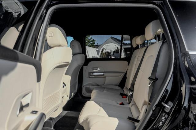 new 2025 Mercedes-Benz GLB 250 car, priced at $52,155