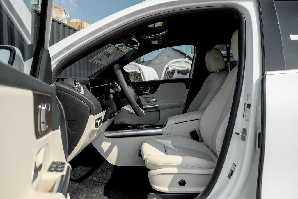 new 2026 Mercedes-Benz GLA 250 car, priced at $49,760
