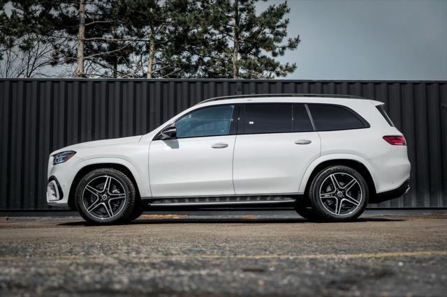 new 2025 Mercedes-Benz GLS 450 car, priced at $100,590