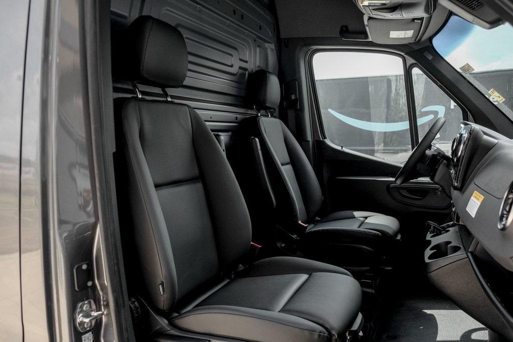 new 2025 Mercedes-Benz Sprinter 3500 car, priced at $68,545