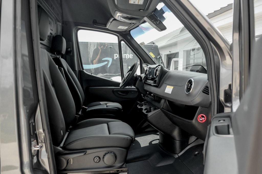 new 2025 Mercedes-Benz Sprinter 3500 car, priced at $68,545