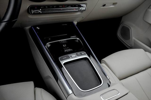 new 2025 Mercedes-Benz GLB 250 car, priced at $52,755