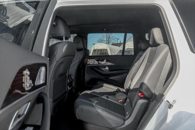 new 2025 Mercedes-Benz GLS 450 car, priced at $92,080