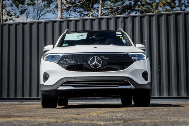 new 2024 Mercedes-Benz EQB 300 car, priced at $61,810