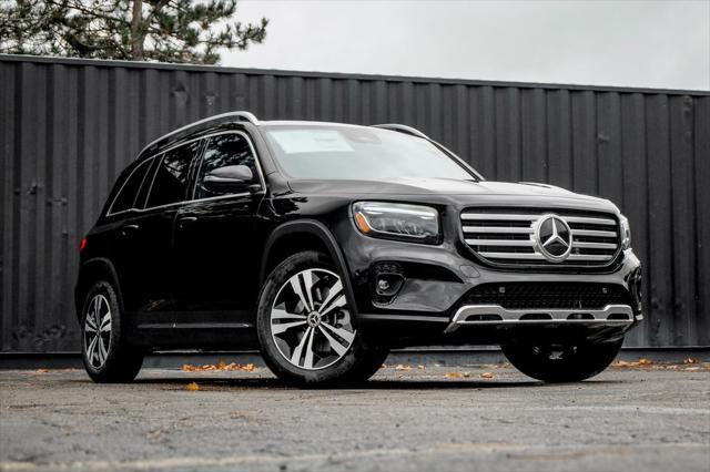 new 2025 Mercedes-Benz GLB 250 car, priced at $51,230