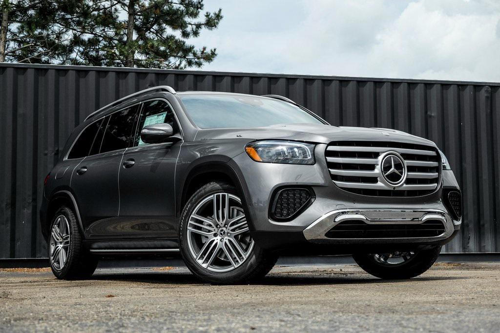 new 2025 Mercedes-Benz GLS 450 car, priced at $92,240