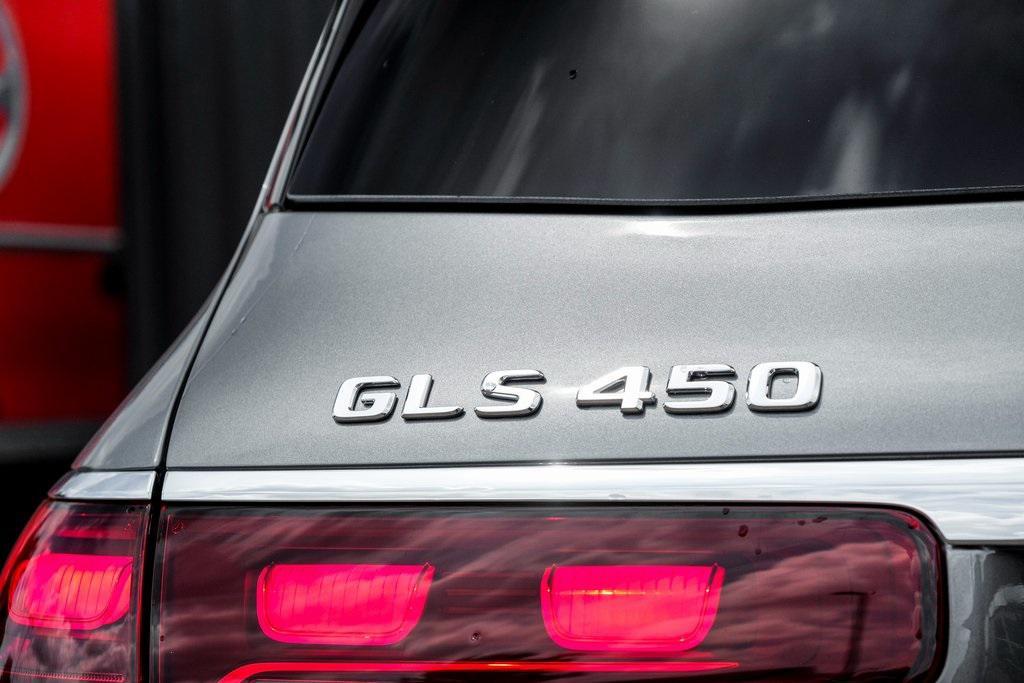 new 2025 Mercedes-Benz GLS 450 car, priced at $92,240