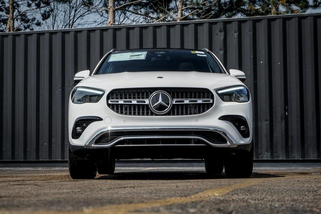 new 2025 Mercedes-Benz GLA 250 car, priced at $49,685