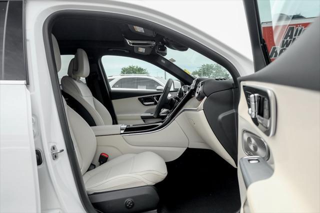 new 2025 Mercedes-Benz GLC 300 car, priced at $56,385