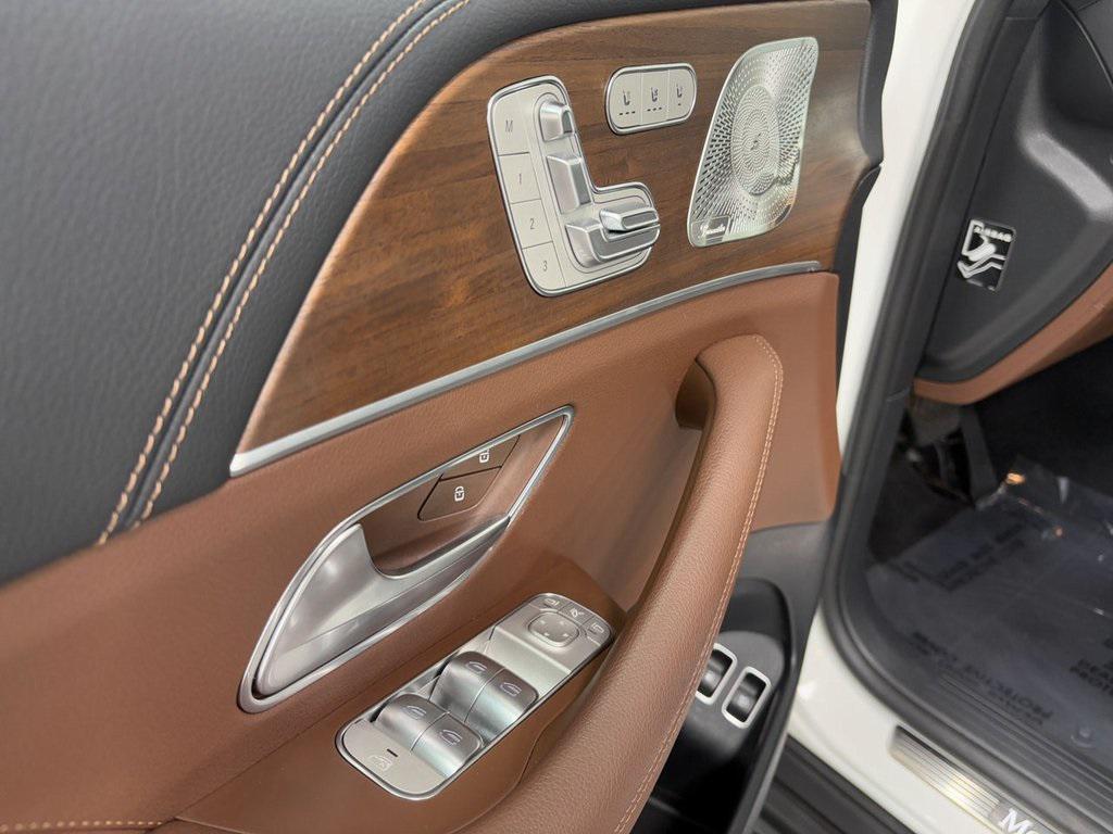 used 2024 Mercedes-Benz GLE 450 Plug-In Hybrid car, priced at $64,999