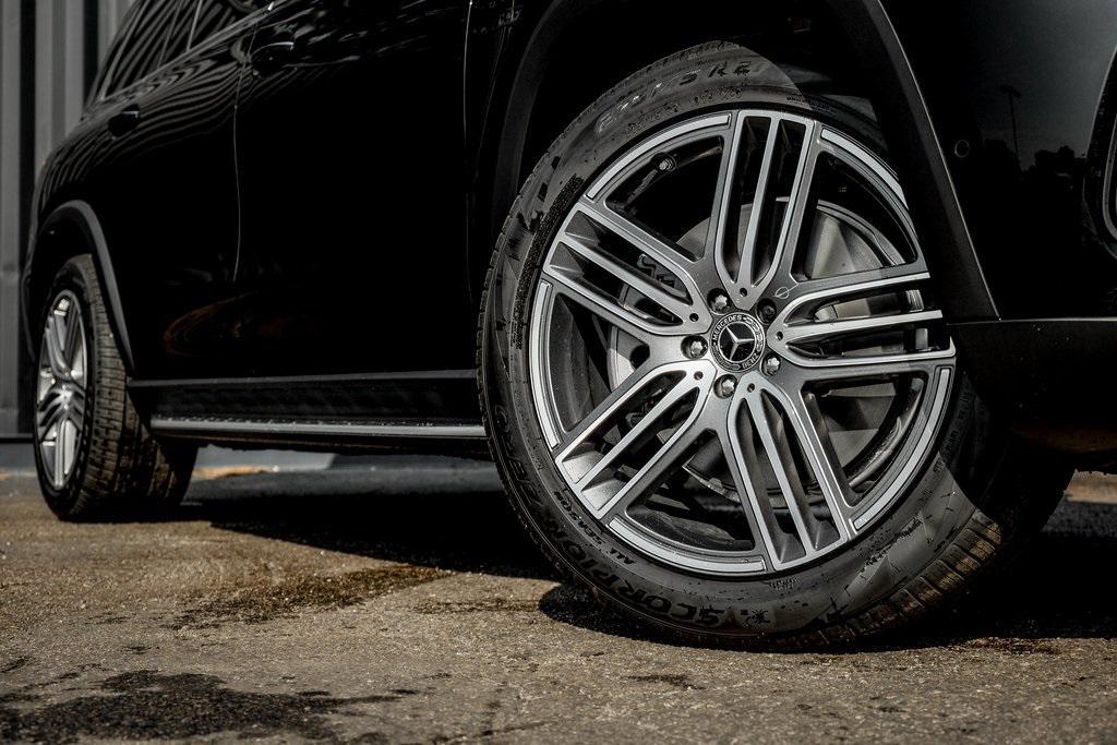 new 2026 Mercedes-Benz GLS 450 car, priced at $93,255