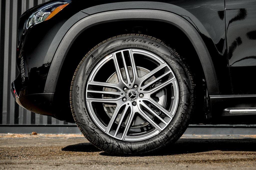 new 2026 Mercedes-Benz GLS 450 car, priced at $93,255