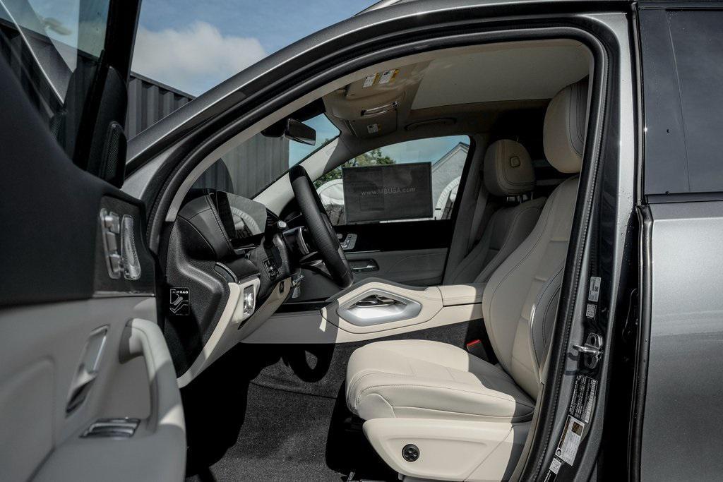 new 2026 Mercedes-Benz GLS 450 car, priced at $98,695
