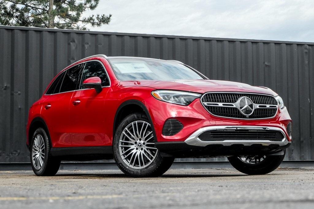 new 2024 Mercedes-Benz GLC 300 car, priced at $58,595