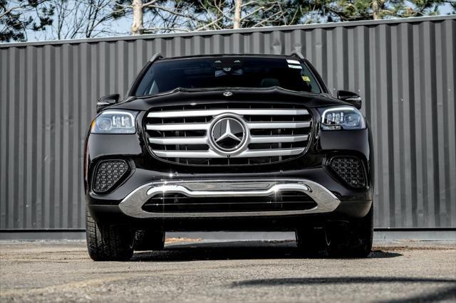 new 2025 Mercedes-Benz GLS 450 car, priced at $92,050