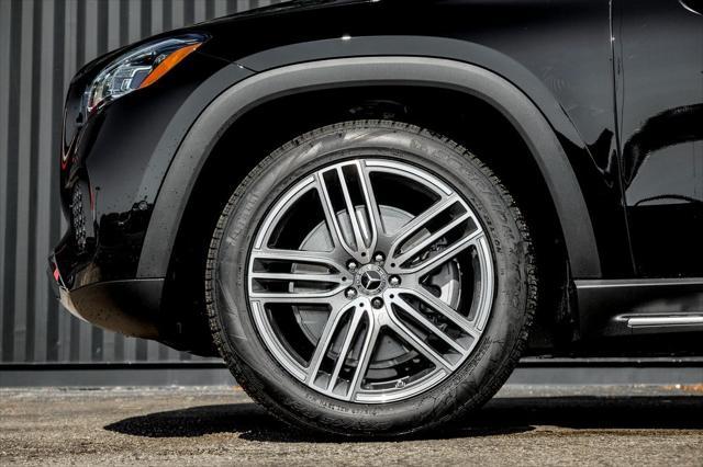 new 2025 Mercedes-Benz GLS 450 car, priced at $92,050