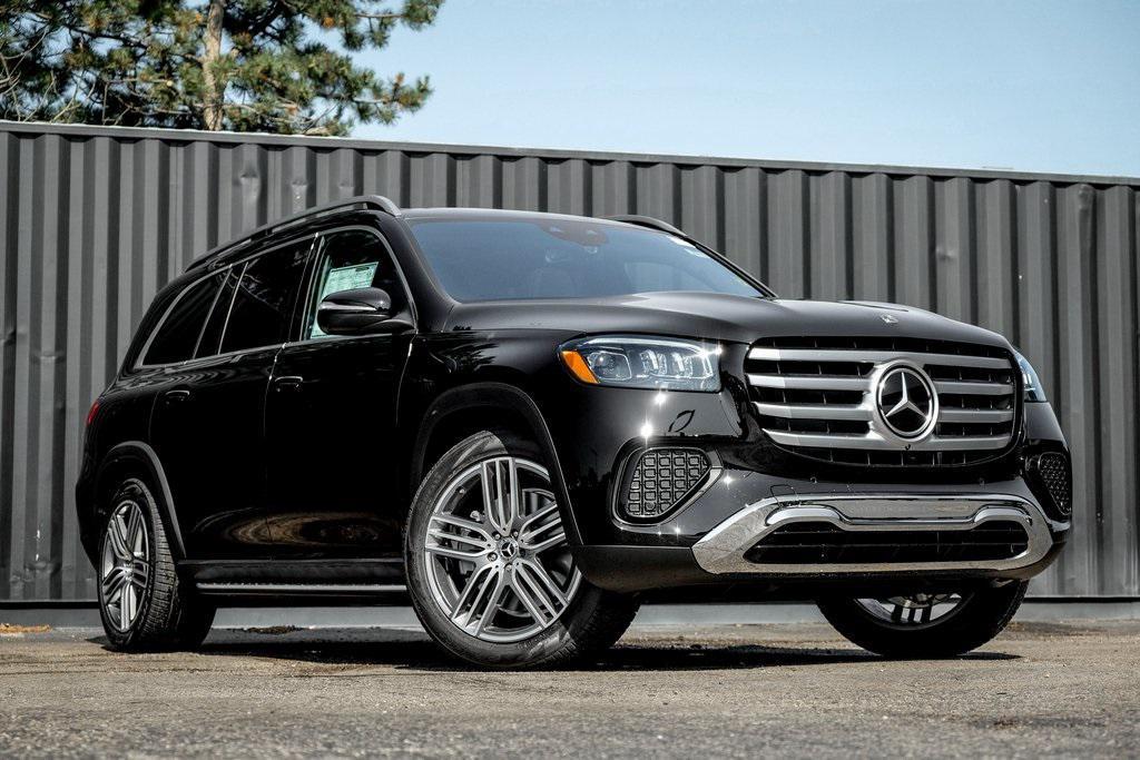 new 2025 Mercedes-Benz GLS 450 car, priced at $92,050