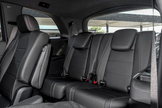 new 2025 Mercedes-Benz GLS 450 car, priced at $92,050
