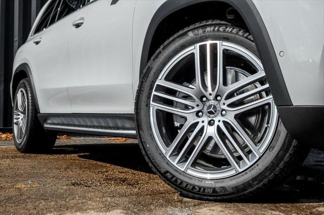 new 2025 Mercedes-Benz GLS 450 car, priced at $94,210