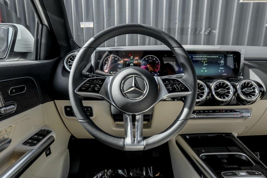 new 2024 Mercedes-Benz GLA 250 car, priced at $48,555