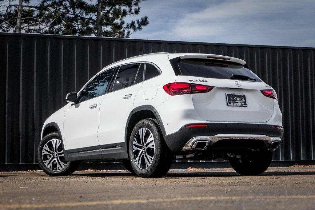 new 2024 Mercedes-Benz GLA 250 car, priced at $48,555