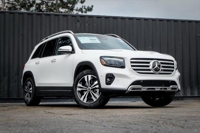 new 2025 Mercedes-Benz GLB 250 car, priced at $50,450