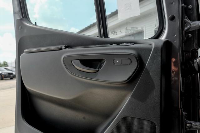 new 2025 Mercedes-Benz Sprinter 2500 car, priced at $81,381