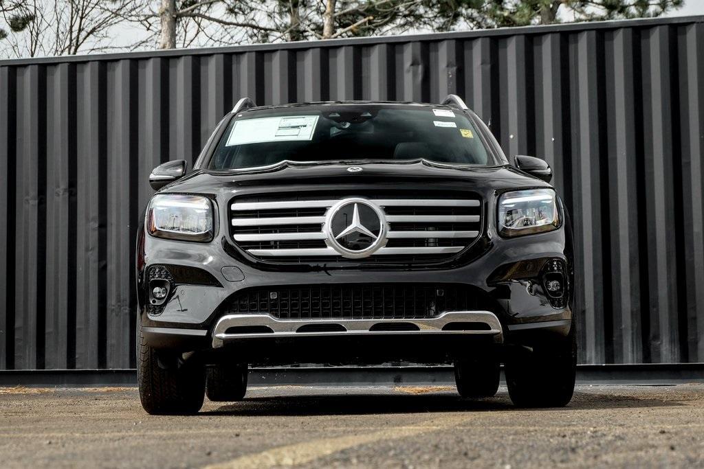 new 2024 Mercedes-Benz GLB 250 car, priced at $53,215