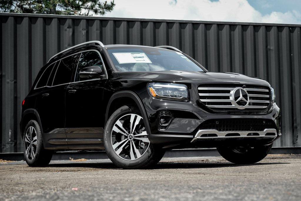 new 2025 Mercedes-Benz GLB 250 car, priced at $52,755