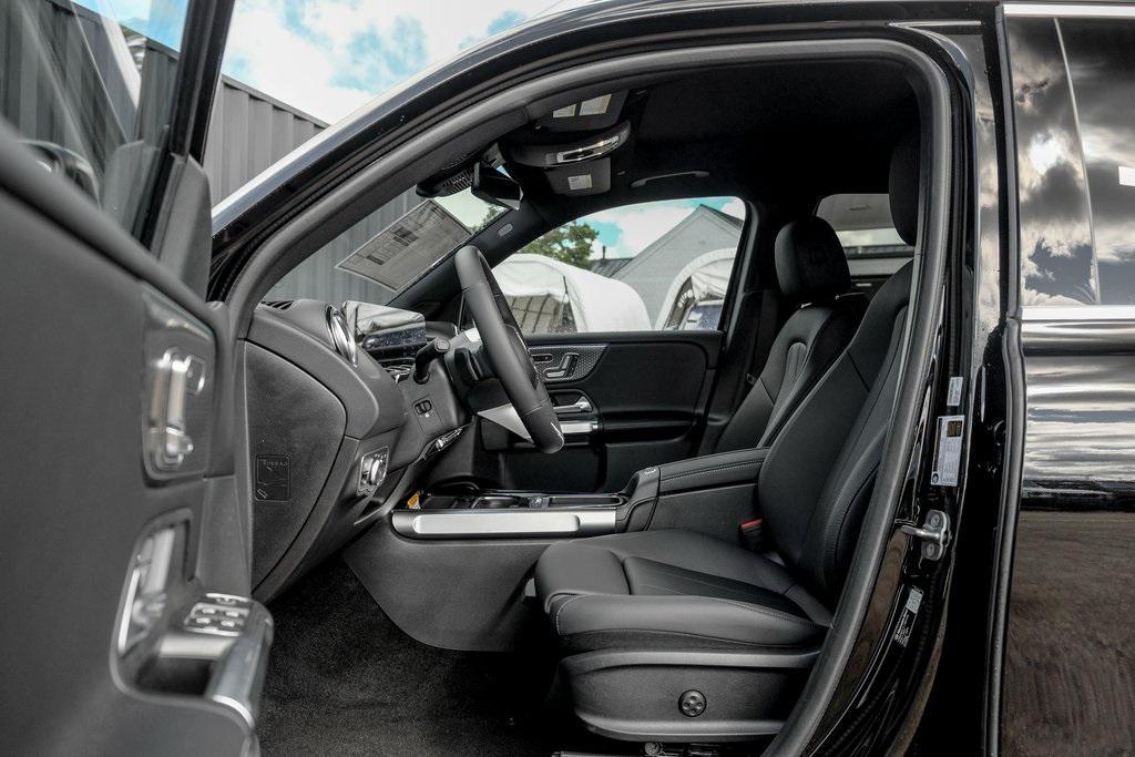 new 2026 Mercedes-Benz GLB 250 car, priced at $52,470
