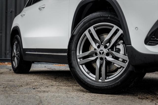 new 2025 Mercedes-Benz GLA 250 car, priced at $49,960