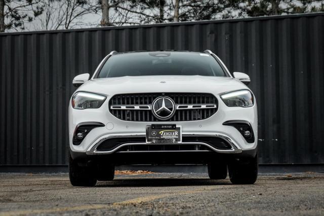 new 2025 Mercedes-Benz GLA 250 car, priced at $49,960