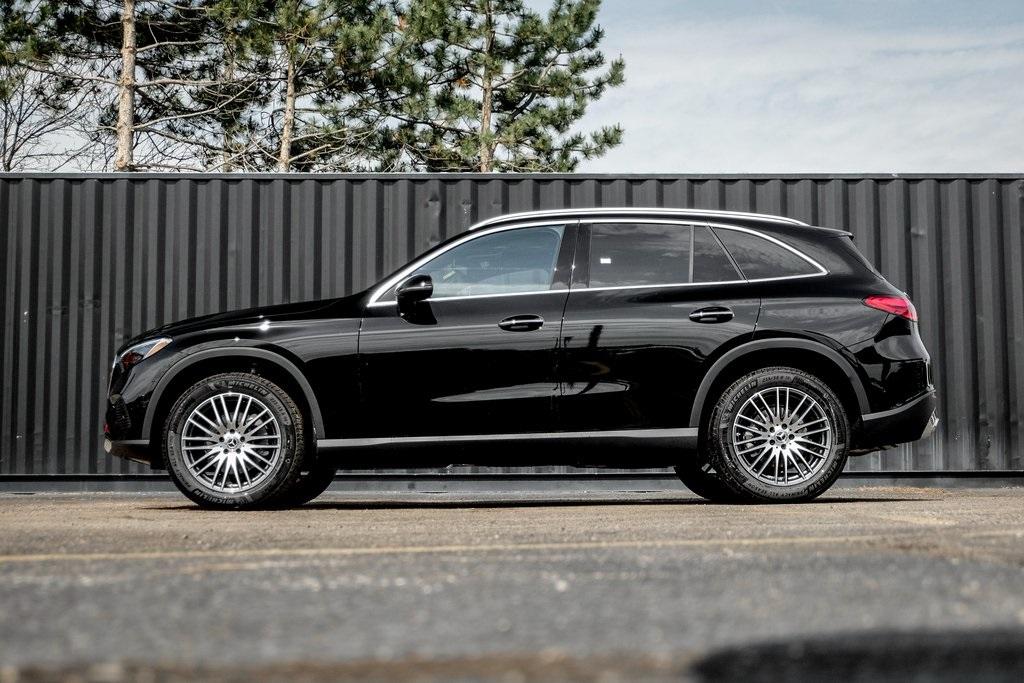 new 2024 Mercedes-Benz GLC 300 car, priced at $53,415