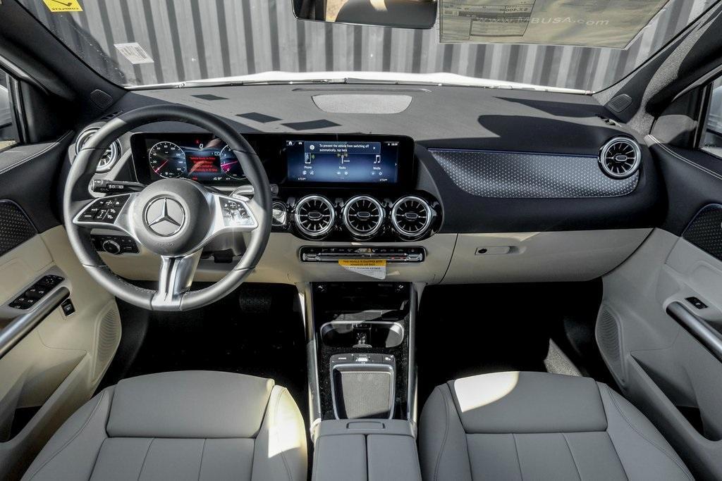 new 2024 Mercedes-Benz GLA 250 car, priced at $45,500