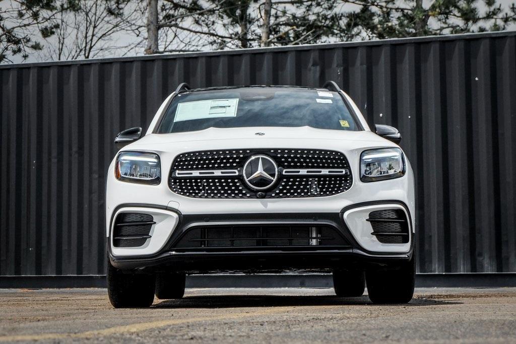 new 2024 Mercedes-Benz GLB 250 car, priced at $54,815