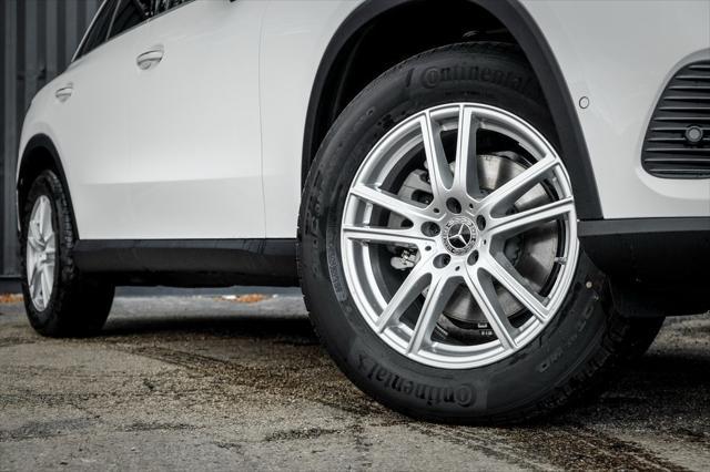 new 2025 Mercedes-Benz GLC 300 car, priced at $56,385
