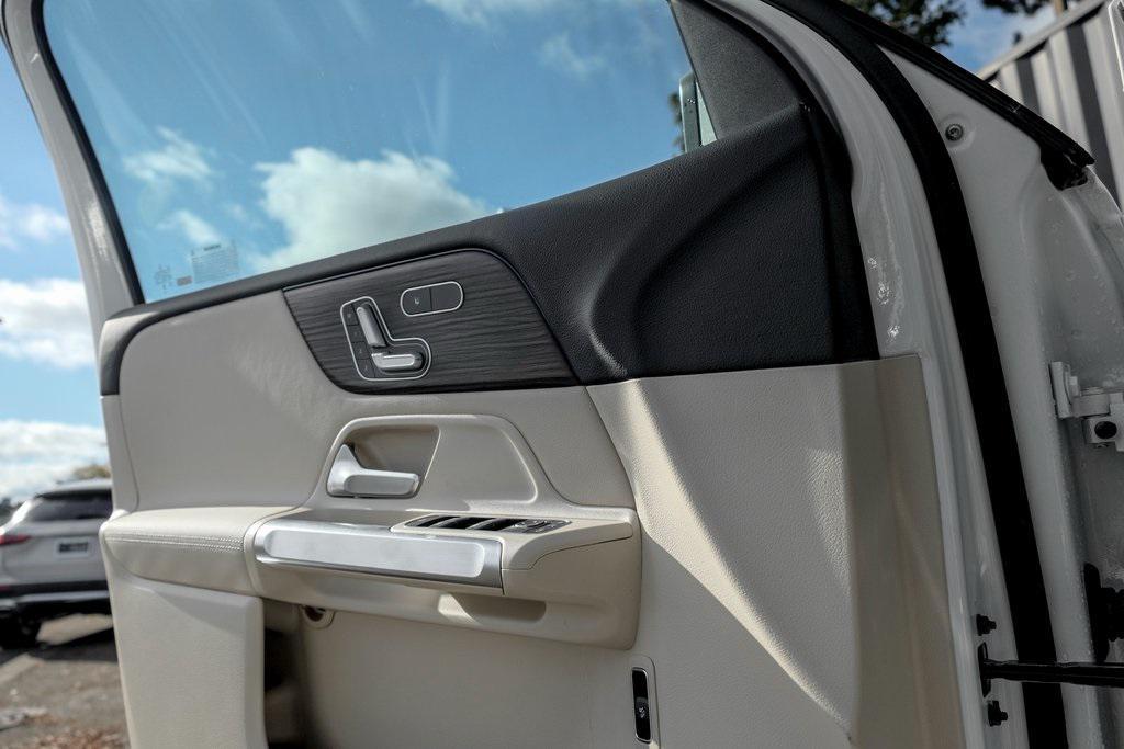 new 2026 Mercedes-Benz GLB 250 car, priced at $50,030