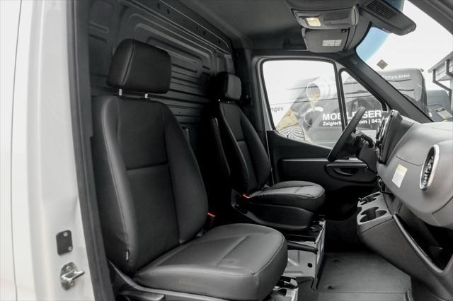 new 2025 Mercedes-Benz Sprinter 2500 car, priced at $61,072