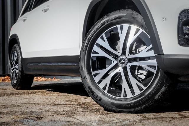 new 2025 Mercedes-Benz GLB 250 car, priced at $51,095