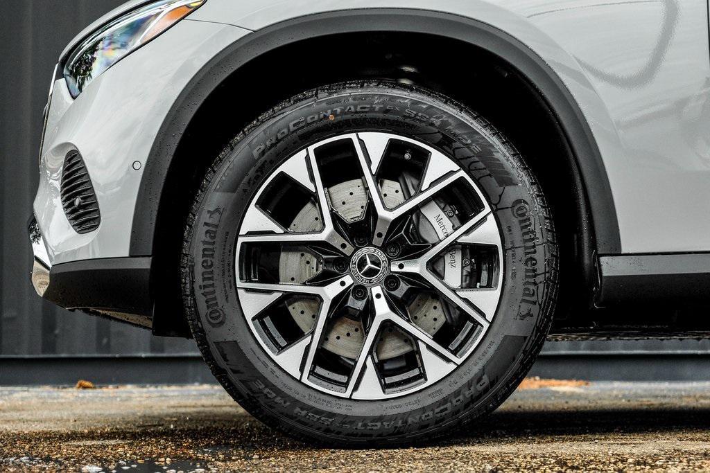 new 2025 Mercedes-Benz GLC 350e car, priced at $70,080