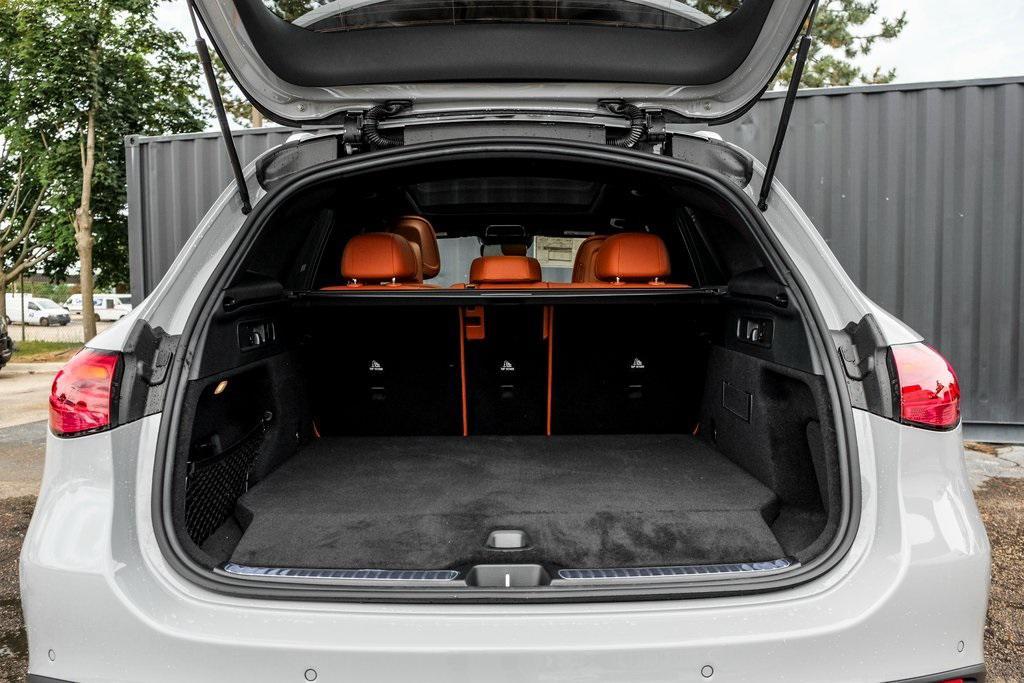 new 2025 Mercedes-Benz GLC 350e car, priced at $70,080