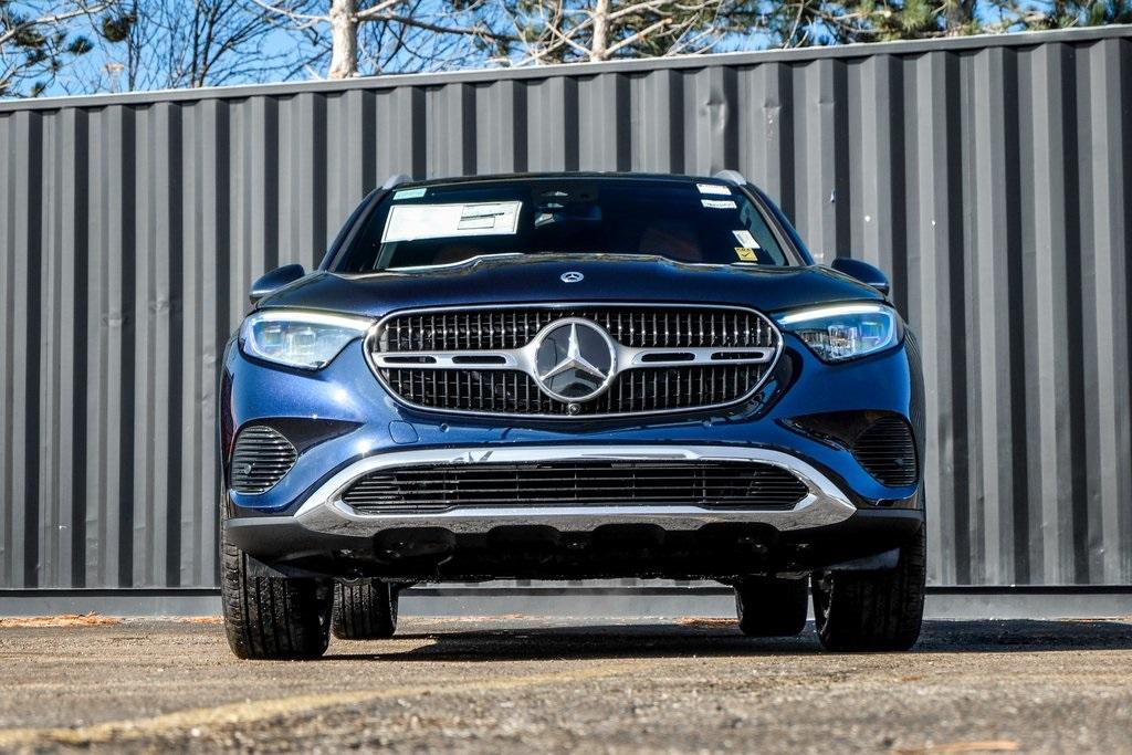 new 2024 Mercedes-Benz GLC 300 car, priced at $57,765