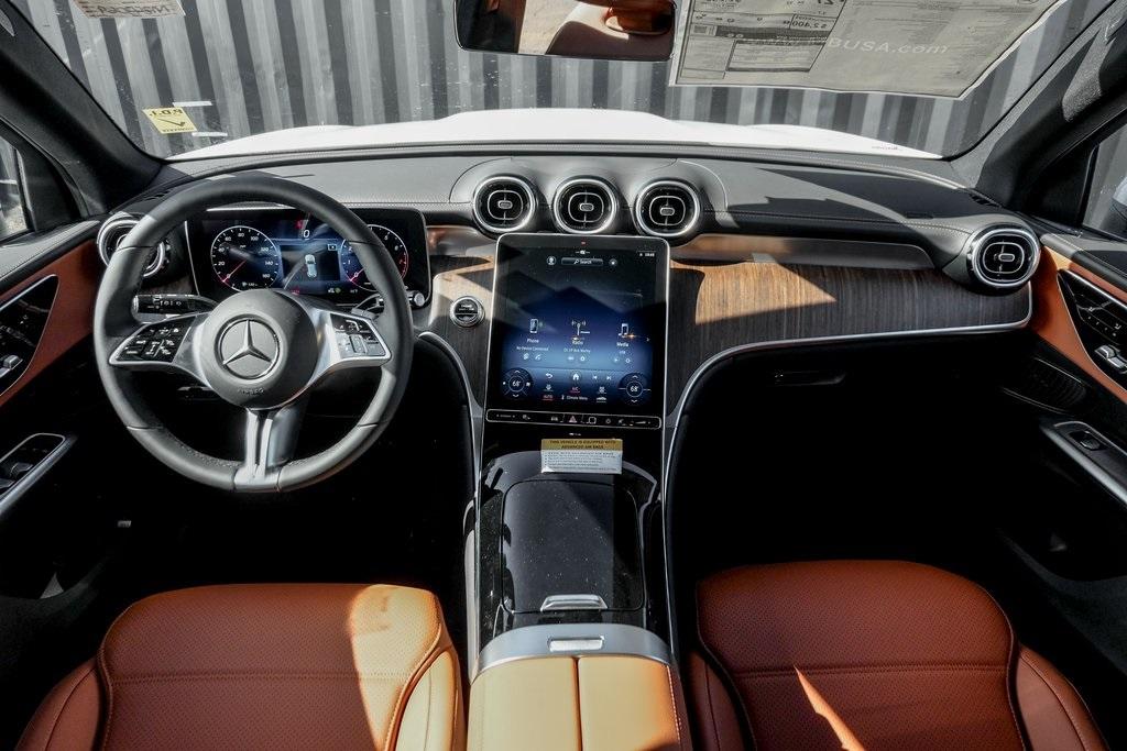new 2024 Mercedes-Benz GLC 300 car, priced at $54,115