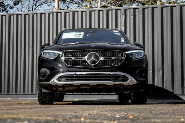 new 2025 Mercedes-Benz GLC 300 car, priced at $54,250