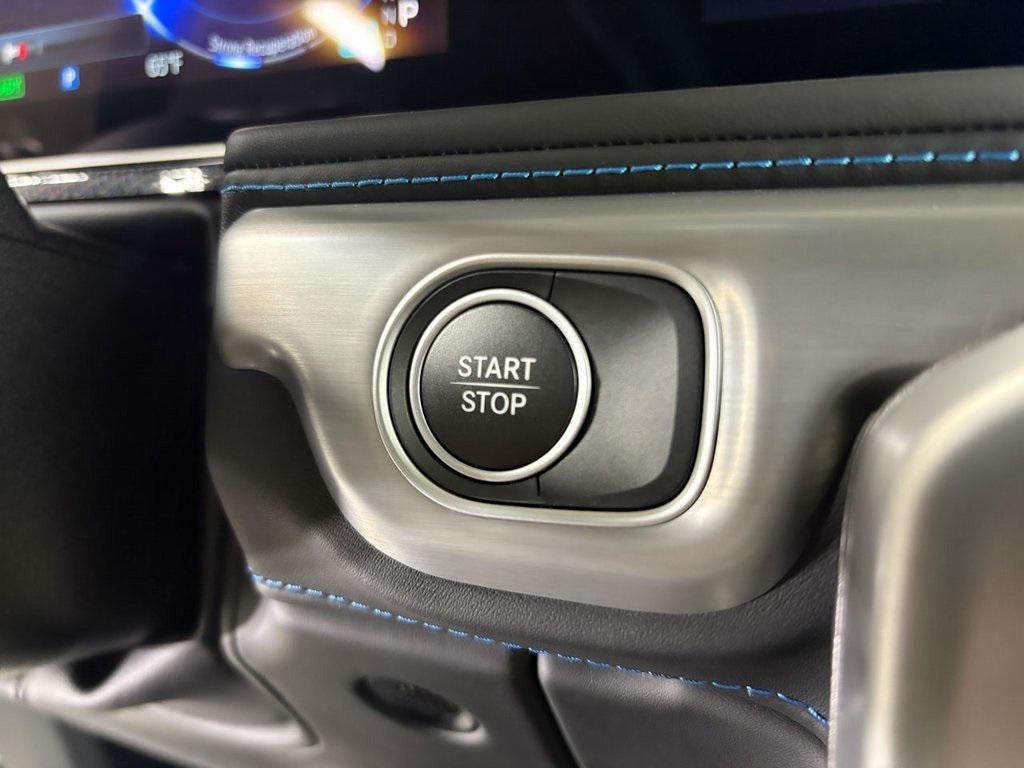 used 2025 Mercedes-Benz G-Class car, priced at $141,999