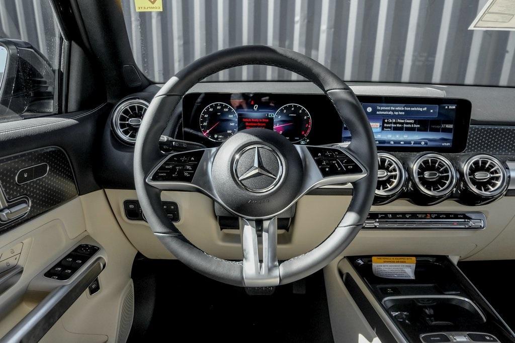 new 2024 Mercedes-Benz GLB 250 car, priced at $50,515