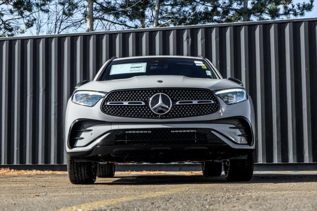 new 2025 Mercedes-Benz GLC 300 car, priced at $59,945