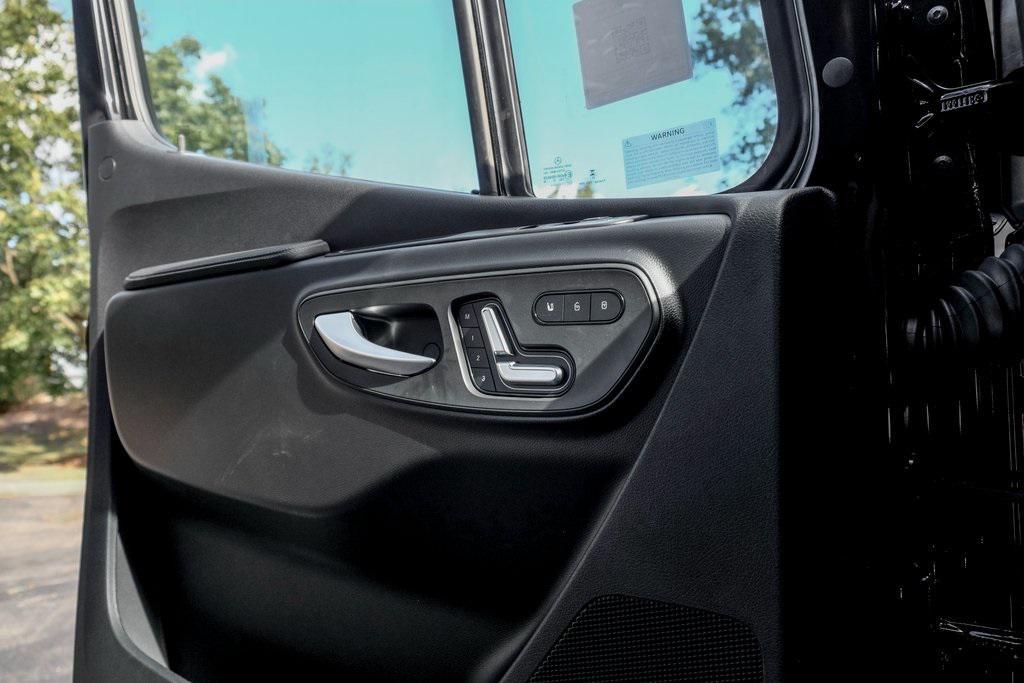 new 2026 Mercedes-Benz Sprinter 2500 car, priced at $88,667